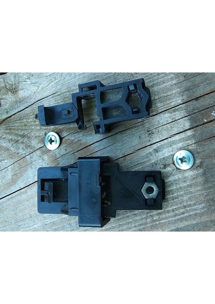 Ymaha T-Max Sol Torpido Gözü Mandalı (Plastik Aparattır!!!) 3D indirimleri