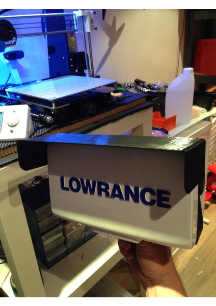 Lowrance Elite / Hook 7 Güneşlik (Plastik Aparattır!!!) 3D indirimleri