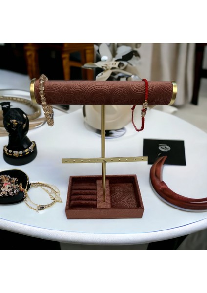 Koyu Pembe Takı Sergileme Standı, Silindir ve Tabak Detaylarıyla Şık Tasarım fiyatları