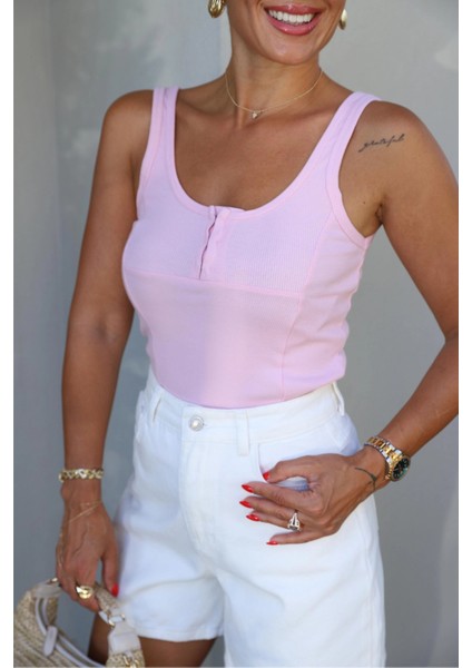 Pembe Agraflı Atlet fırsatları