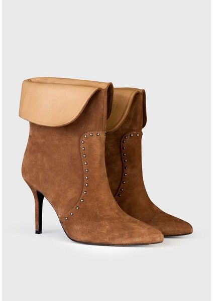 Süet Zımba Detaylı Kısa Çizme