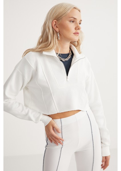Mıkıah Kadın Yarım Fermuar Beyaz Sweatshirt fiyatları