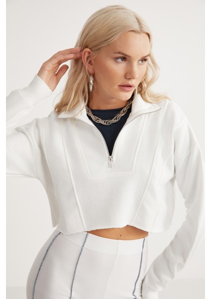 Mıkıah Kadın Yarım Fermuar Beyaz Sweatshirt indirimleri
