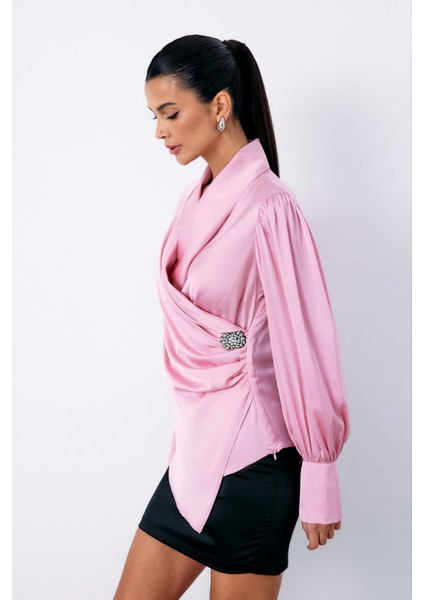 Broşlu Kruvaze Bluz - Pembe modelleri