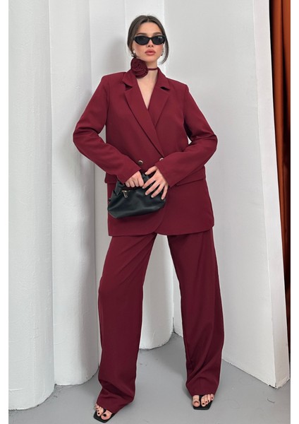 Kadın Ikili Blazer Ceket Pantolon Takım Güllü Aksesuar ve Düğme Detaylı Bol Paça Takım