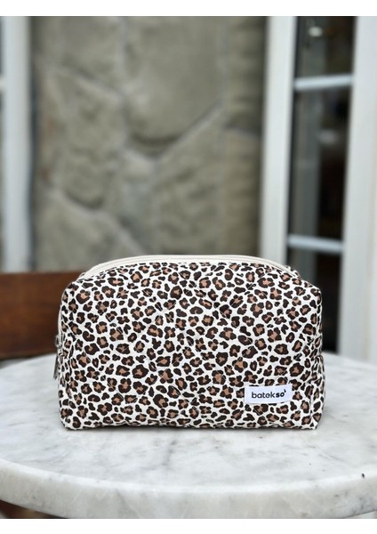 Leopar Desenli Büyük Boy Makyaj Çantası, Şık ve Pratik Seyahat Aksesuarı fiyatları
