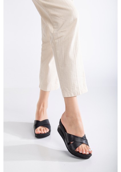 Kadın 5 cm Yüksek Dolgu Topuklu Günlük Şık Terlik modelleri