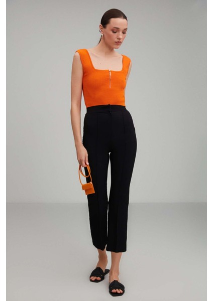 Betty Crop Slim Fit Siyah Pantolon fiyatları