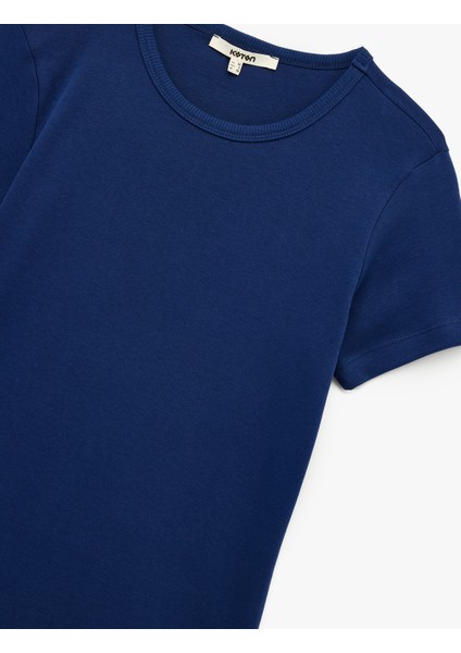 Pamuklu Kısa Kollu Bisiklet Yaka Basic Tişört modelleri