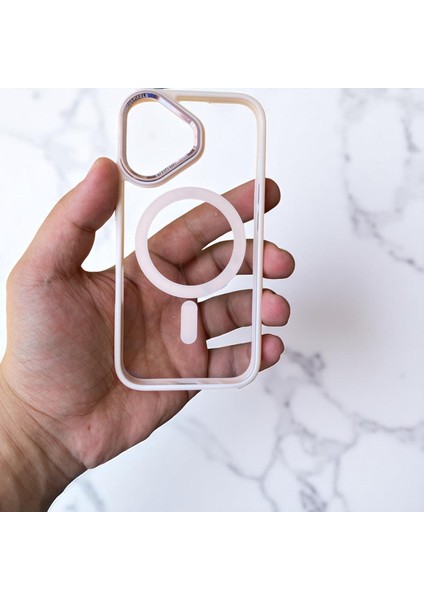 Iphone 16 Uyumlu Kılıf Magsafe ve Şeffaf Lens Koruyuculu modelleri