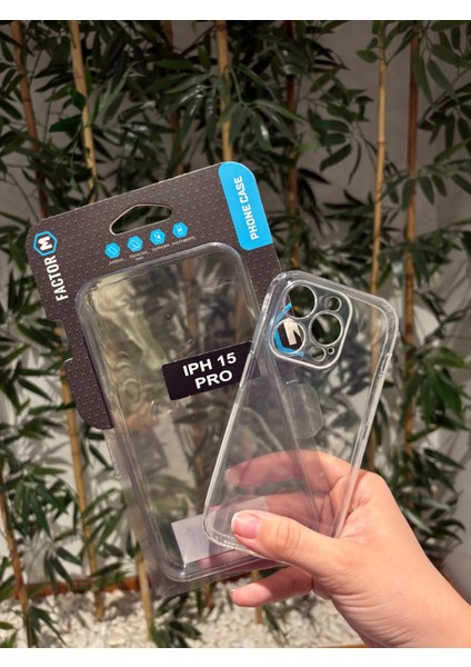 Iphone 15 Pro Şeffaf Ince Kılıf