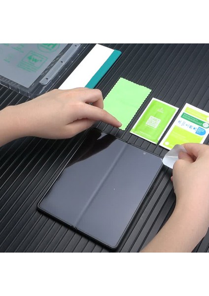 Galaxy Z Fold 4 Hizalama Aparatlı S-Fit Body Ekran Koruyucu modelleri