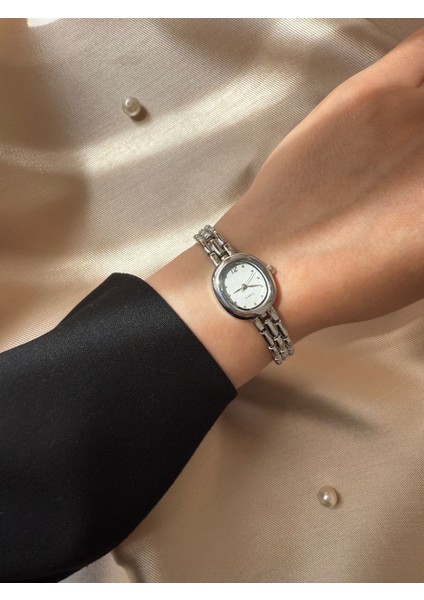 Retro Minimal Boncuk Kordon Vintage Kadın Kol Saati