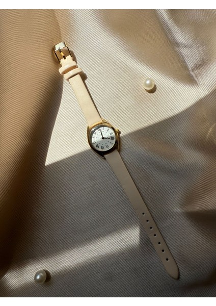 Retro Minimal Deri Kordon Vintage Kadın Kol Saati