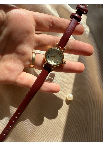Retro Minimal Deri Kordon Vintage Kadın Kol Saati modelleri