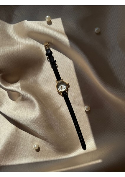 Retro Minimal Deri Kordon Vintage Kadın Kol Saati