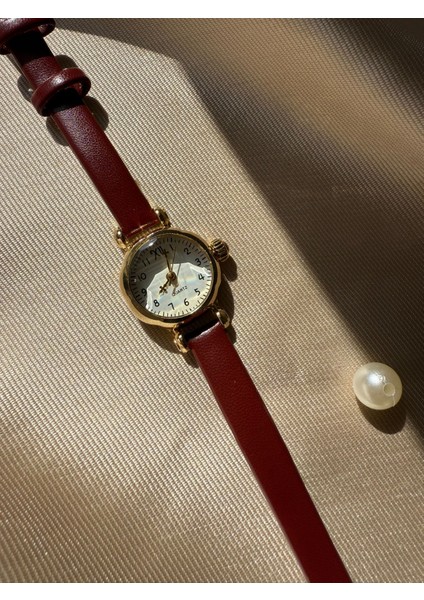 Retro Minimal Deri Kordon Vintage Kadın Kol Saati