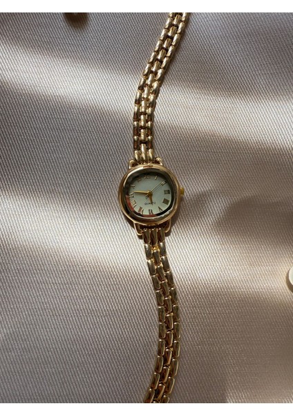 Retro Minimal Boncuk Kordon Vintage Kadın Kol Saati Içi Yeşil