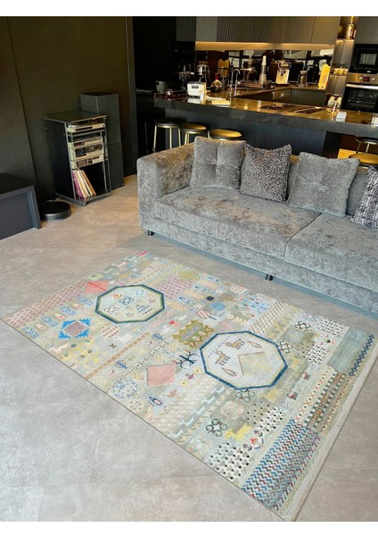 Barcelona Koleksiyonu Çok Renkli Ağaç Hayvan ve Şekiller Modern Dekoratif Halı BARCELONA70