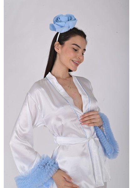 Beyaz Saten Lohusa Seti Pijama Takımı 4'lü Set – Mavi Tül Detaylı (Kimono, Alt, Taç, Terlik)