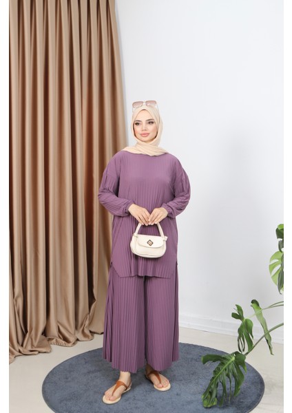 Piliseli Bol Kesim Pantolonlu Takım