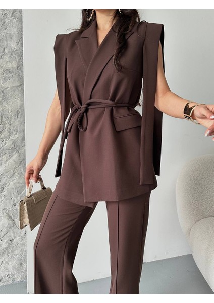 Kadın Alt Üst Ikili Takım Omuz Detaylı Kemerli Kolsuz Blazer Ceket Pantolon Takım fırsatları