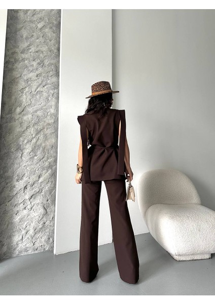 Kadın Alt Üst Ikili Takım Omuz Detaylı Kemerli Kolsuz Blazer Ceket Pantolon Takım indirimleri
