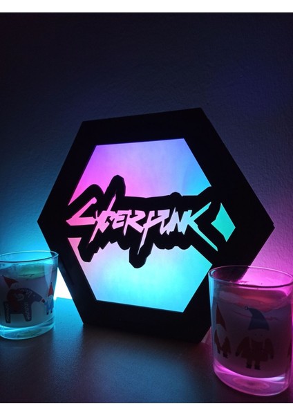 Çok Renkli Cyberpunk 2077 Temalı Masaüstü Dekoratif Lamba fiyatları