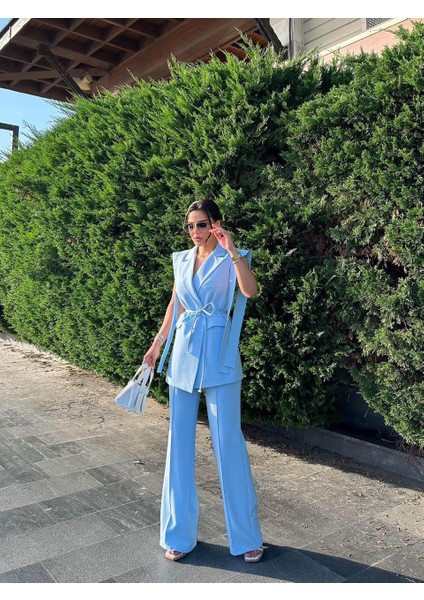 Kadın Alt Üst Ikili Takım Omuz Detaylı Kemerli Kolsuz Blazer Ceket Pantolon Takım modelleri