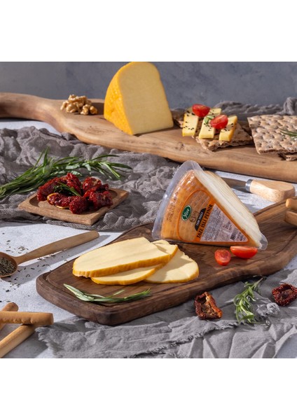 Tam Yağlı Taze Isli Peynir 3 x 250 gr fırsatları