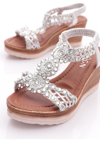 1042 Kadin Yüksek Topuk Taş Çiçek Süslemeli Sandalet fırsatları