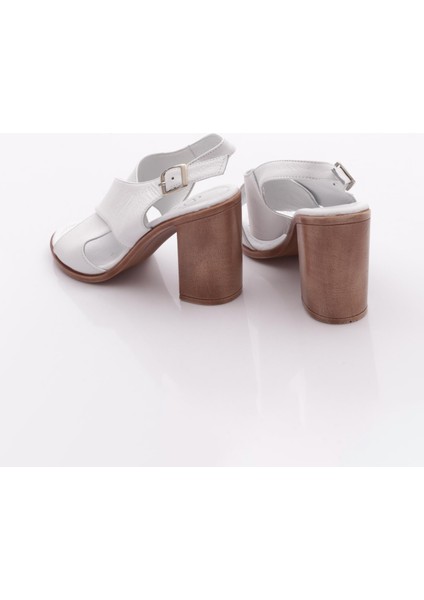 17-05 Kadin Topuklu Sandalet modelleri