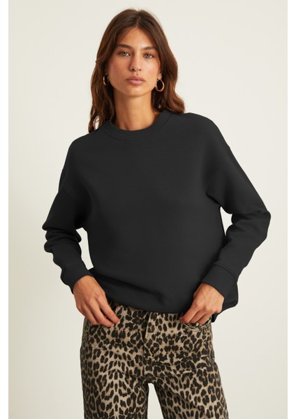 Akselı Kadın Bisiklet Yaka Içi Polarlı Oversize Fit Basic Organik Cotton Siyah Sweatshirt fırsatları