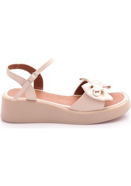 7003 Kadin Fiyonk Detayli Sandalet