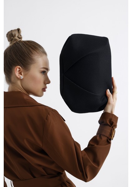 Kadın Siyah Piliseli Clutch El Çantası