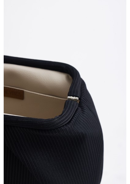 Kadın Siyah Piliseli Clutch El Çantası