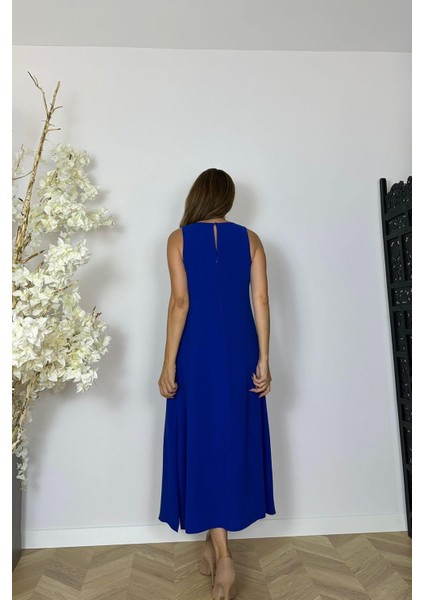 G1443 Broş Detaylı Kolsuz Tasarım Elbise Mavi fiyatları
