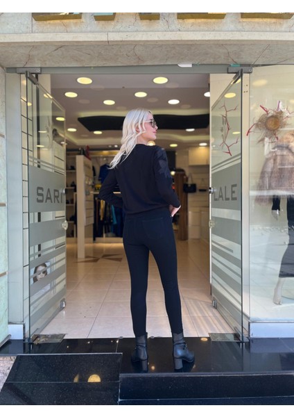 Kolu Nakış Detaylı Triko fiyatları