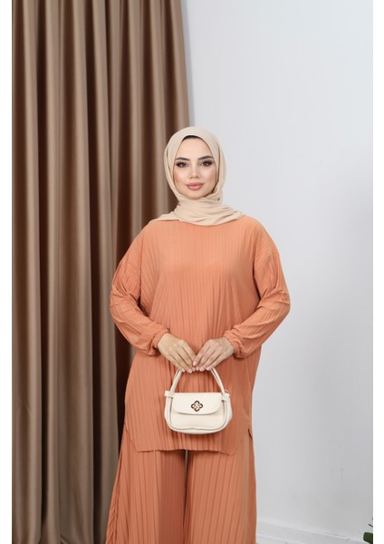 Piliseli Bol Kesim Pantolonlu Takım modelleri