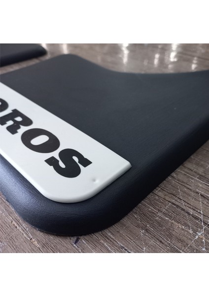 Toros Yazılı Siyah Beyaz Plastik Paçalık Çamurluk Tozluk 2 Adet fiyatları