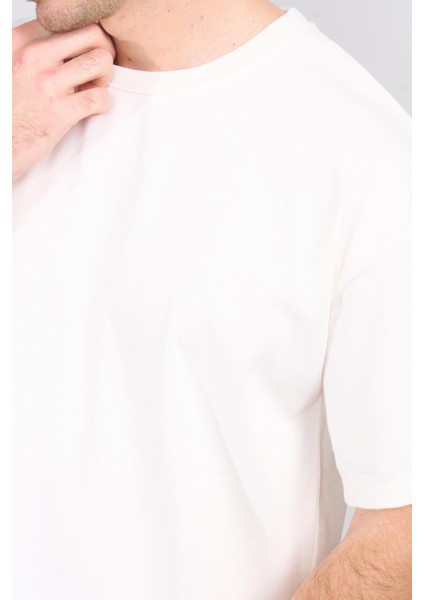 Çetinkaya Mentality 3893 Bisiklet Yaka 30/2 Süprem Loose Fit T-Shirt Krem modelleri