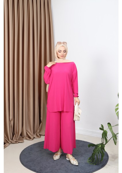 Piliseli Bol Kesim Pantolonlu Takım fiyatları