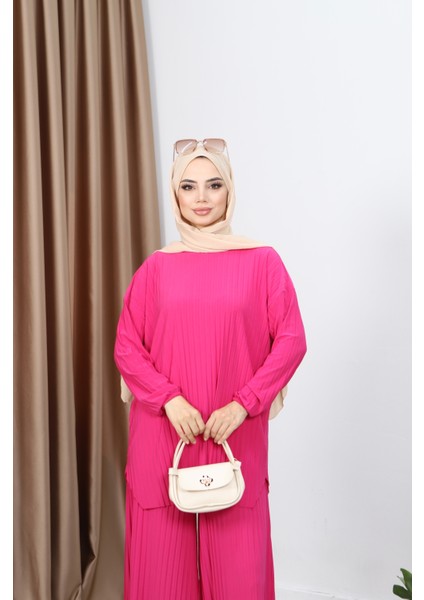 Piliseli Bol Kesim Pantolonlu Takım modelleri