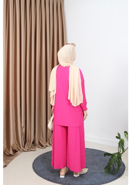 Piliseli Bol Kesim Pantolonlu Takım