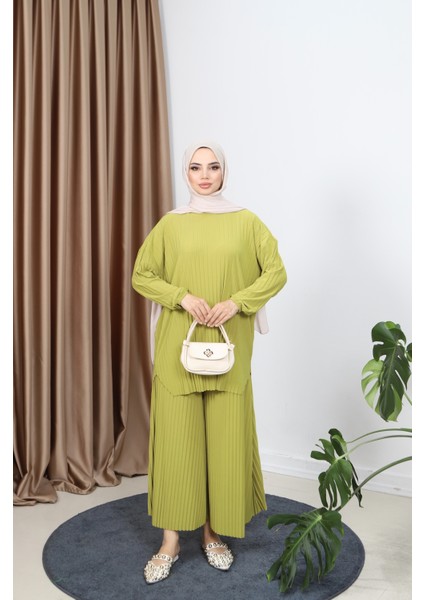 Piliseli Bol Kesim Pantolonlu Takım