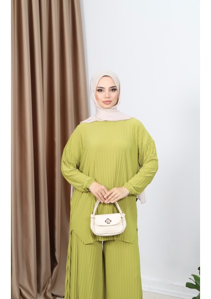 Piliseli Bol Kesim Pantolonlu Takım fırsatları