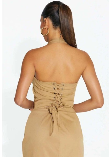 All Wrapped Up Korse Üstü: Açık Sırt Detaylı Şık Halter Üst modelleri