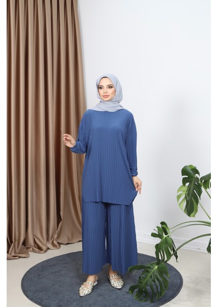 Piliseli Bol Kesim Pantolonlu Takım fırsatları