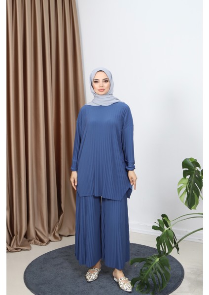 Piliseli Bol Kesim Pantolonlu Takım