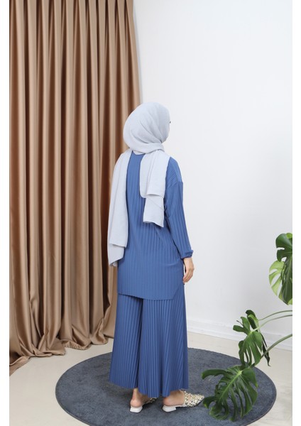 Piliseli Bol Kesim Pantolonlu Takım